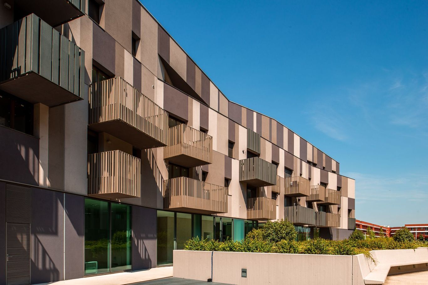 Esterno del cantiere Abitare Trilogia Navile progettato da Gabetti Home Value.